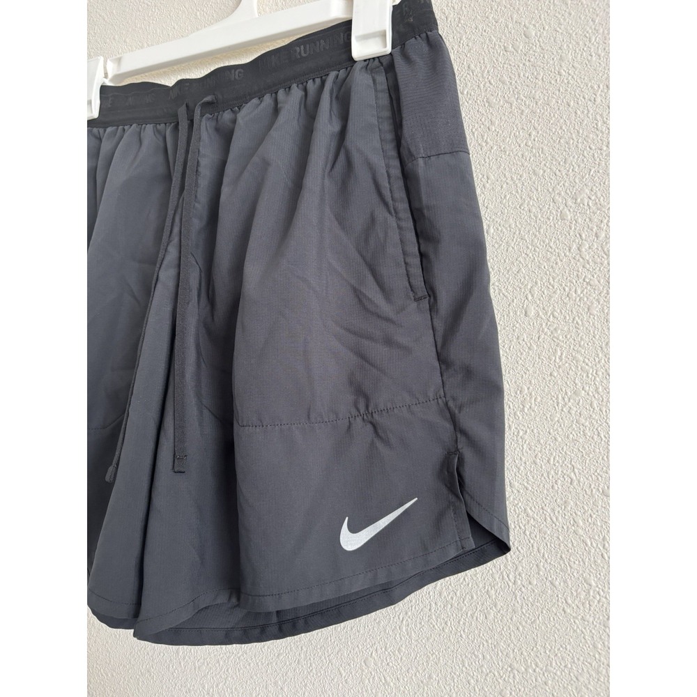 Nike Stride Dri-FIT 7" Running Shorts Mens M Black Brief Lined DM4761-010 - Picture 2 of 7